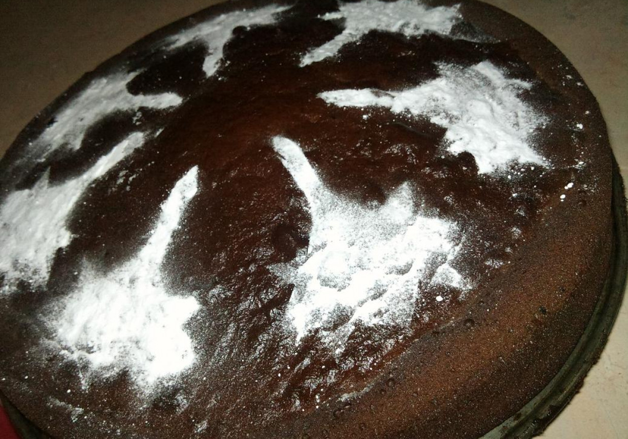 Ciasto kakaowe z rodzynkami foto