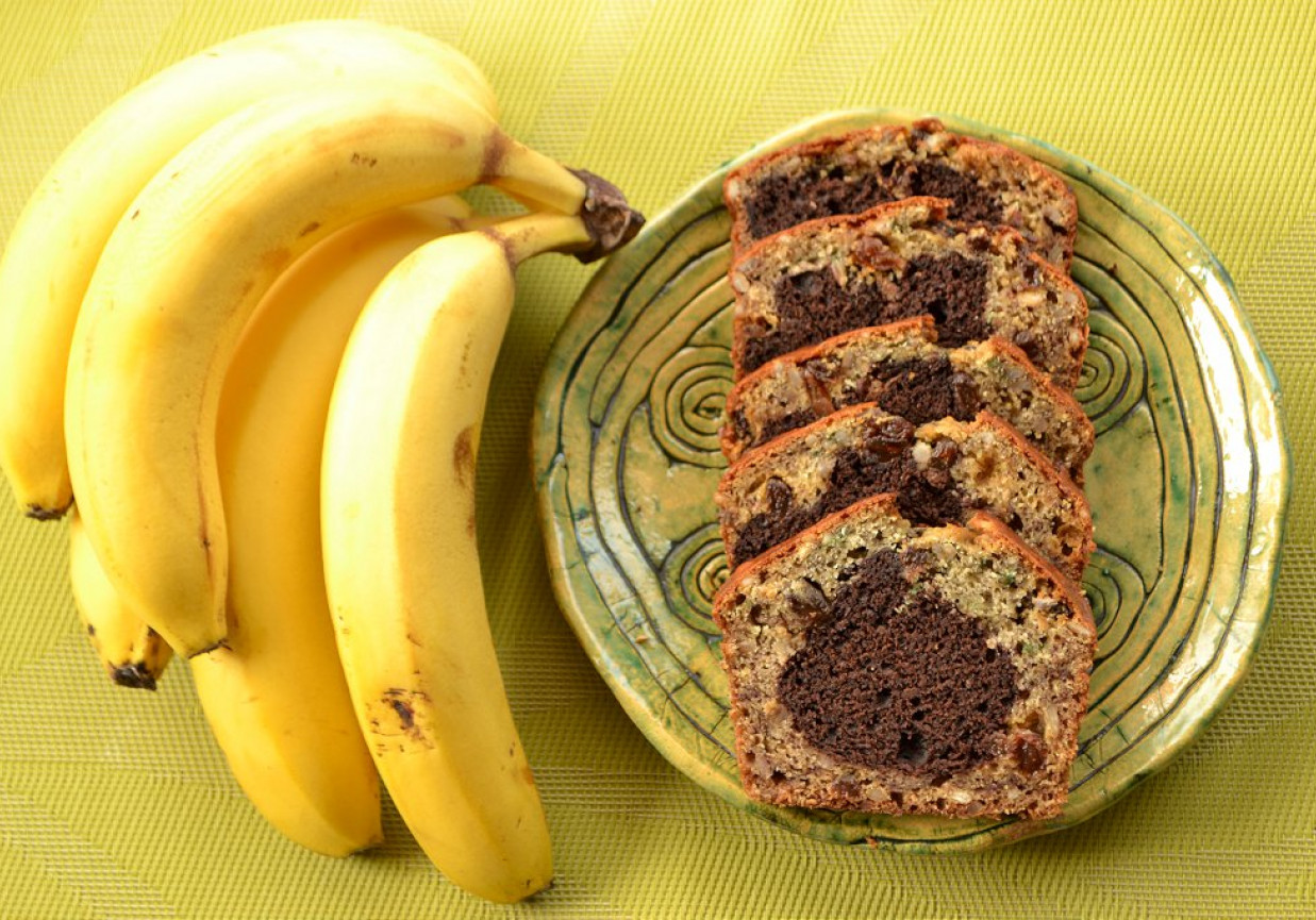 Ciasto kakaowo-bananowe foto