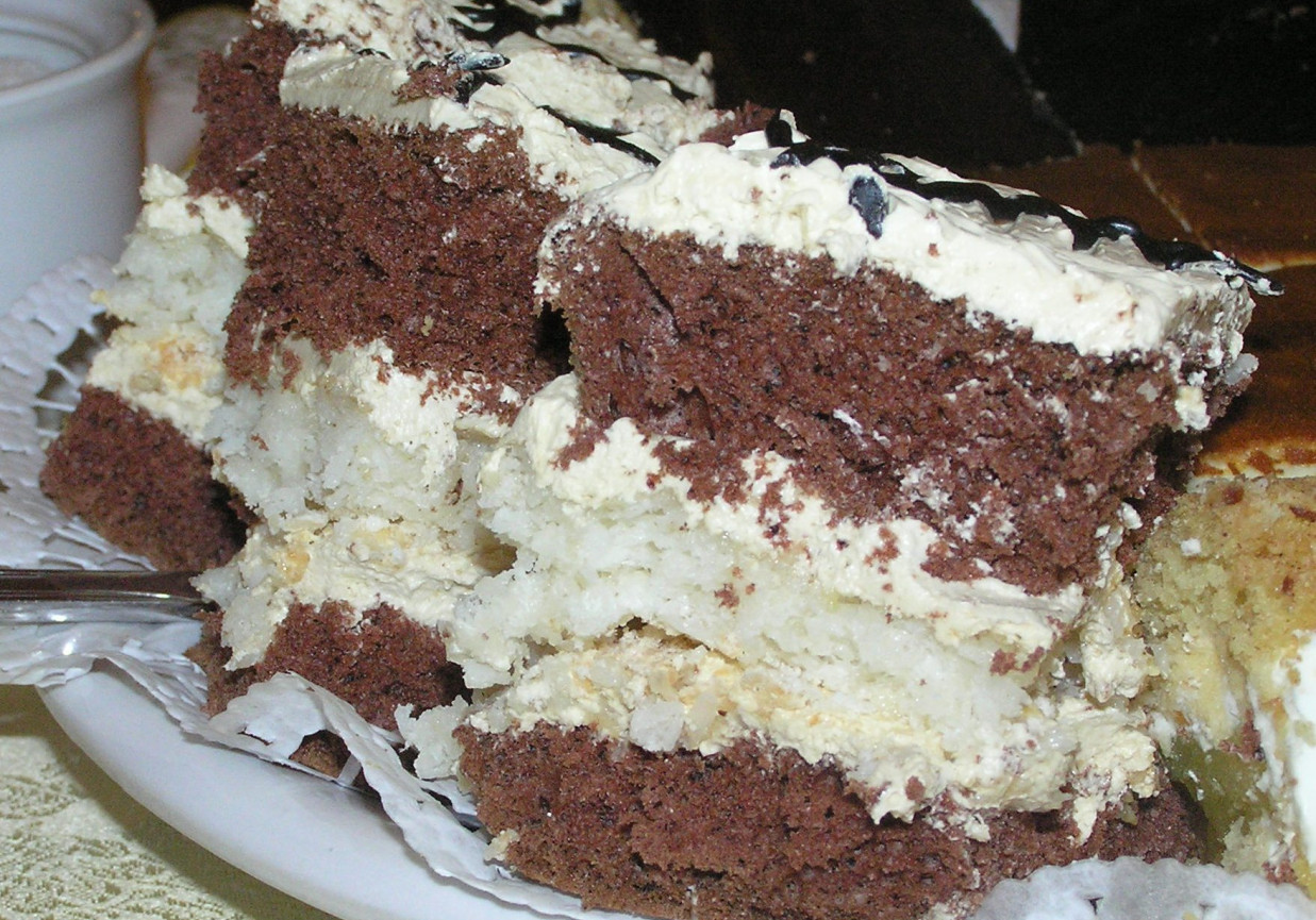 Ciasto kakaowo-kokosowe foto
