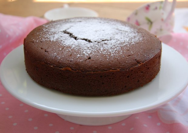Fotografia przedstawiająca ciasto kawowo-czekoladowe