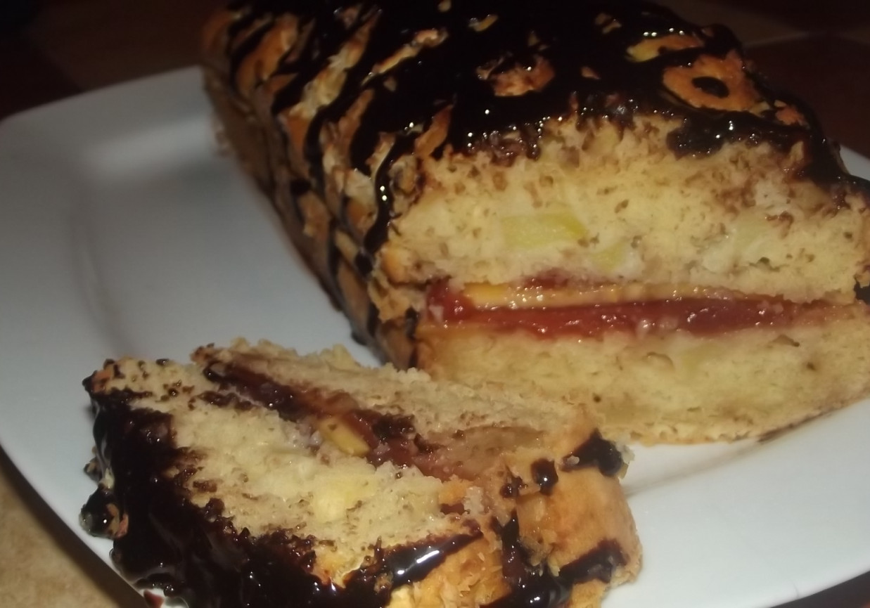 Ciasto kokosowo-ananasowe z kaki. foto