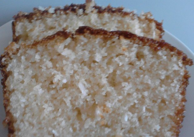 Fotografia przedstawiająca Ciasto kokosowo-cytrynowe