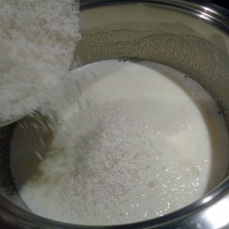 Krok 2 - Ciasto krówka foto