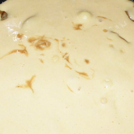 Krok 4 - Ciasto kukurydziane z gruszkami - z patelni foto