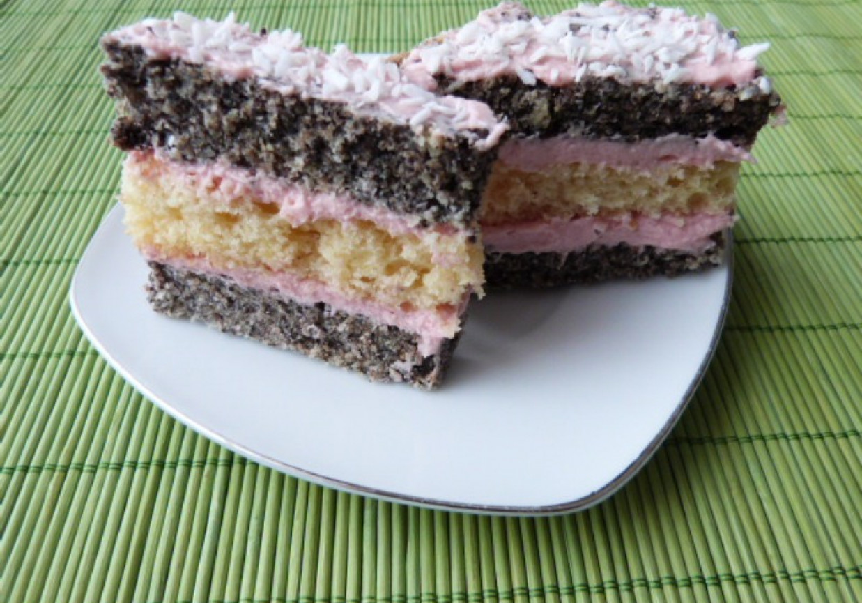 Ciasto makowo-biszkoptowe z masą  foto