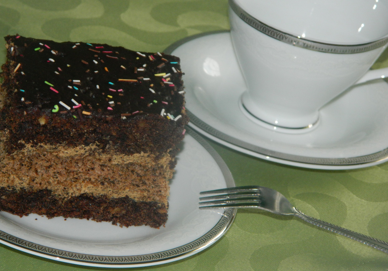 Ciasto makowo-orzechowe z masą kawową  foto