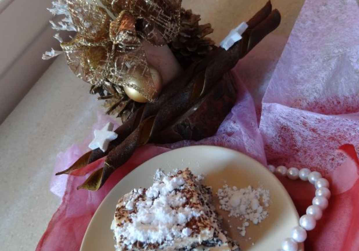 Ciasto makowo-kokosowo-migdałowe z kremem cytrynowym foto