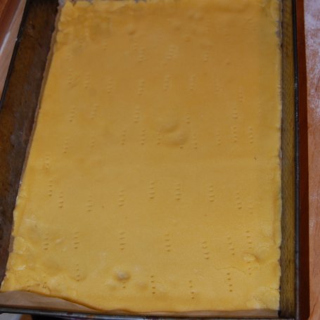 Krok 4 - Ciasto "malinowa chmurka" foto
