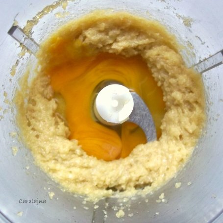 Krok 2 - ciasto marcepanowo pomarańczowe foto