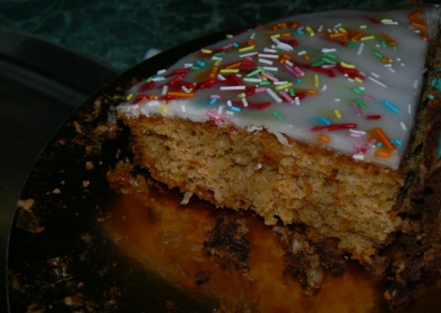 Fotografia przedstawiająca ciasto marchewkowe I