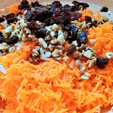 Krok 4 - Ciasto marchewkowe z jabłkami foto