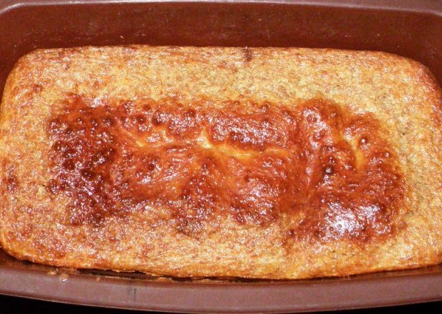 Fotografia przedstawiająca Ciasto marchewkowo-korzenne