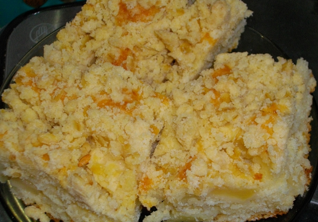 Ciasto maślankowe na maśle - z jabłkami i kruszonką owsianą foto