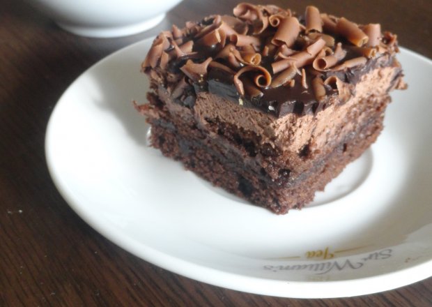 Fotografia przedstawiająca Ciasto mocno czekoladowe