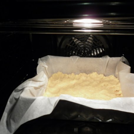 Krok 3 - Ciasto morelowo - rabarbarowe. foto