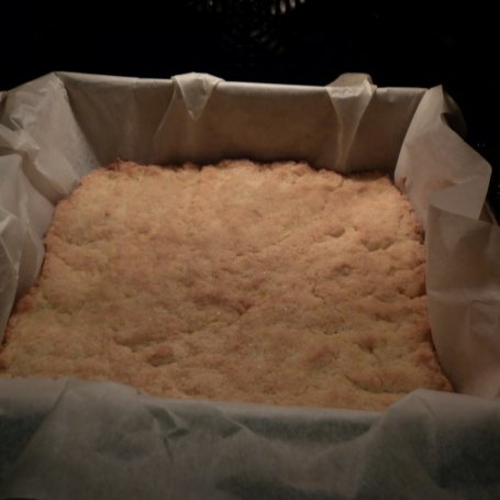 Krok 4 - Ciasto morelowo - rabarbarowe. foto