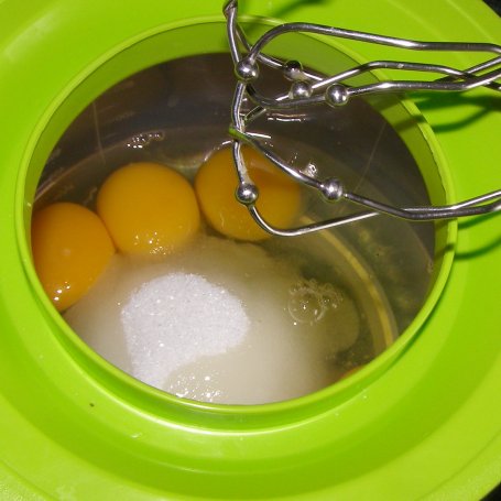 Krok 1 - ciasto na oleju jabłkowo-gruszkowe z cynamonową kruszonką... foto