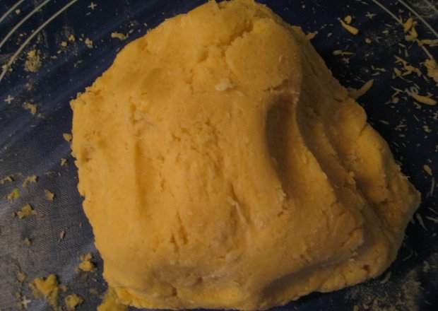 Fotografia przedstawiająca Ciasto na pierogi