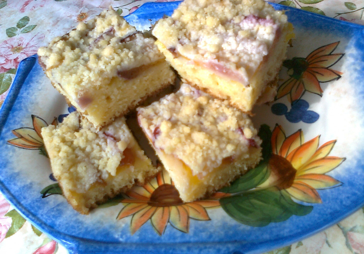 Ciasto nektarynkowe z kruszonką foto