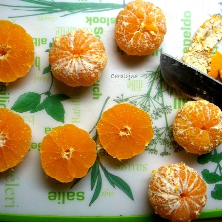 Krok 1 - ciasto odwracane z mandarynkami foto