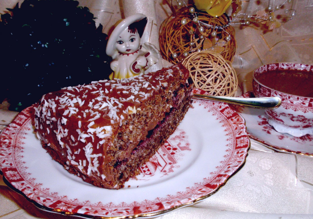 Ciasto orzechowe z  kremem foto
