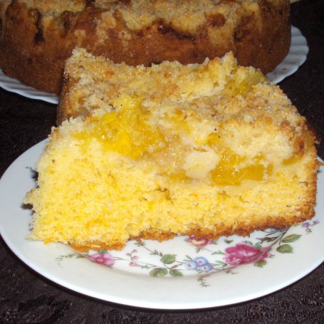 Krok 7 - ciasto pomarańczowe z gruszkami i kruszonką... foto