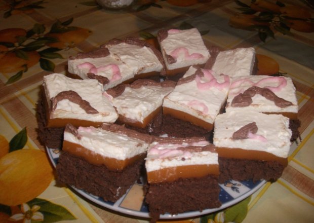 Fotografia przedstawiająca ciasto pysiowe