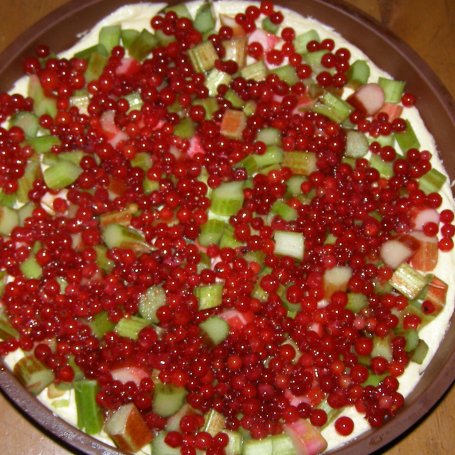 Krok 4 - ciasto rabarbarowo-porzeczkowe... foto