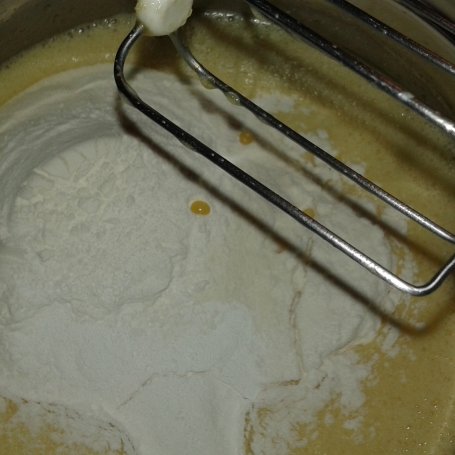 Krok 4 - Ciasto rabarbarowo - truskawkowo - borówkowe foto