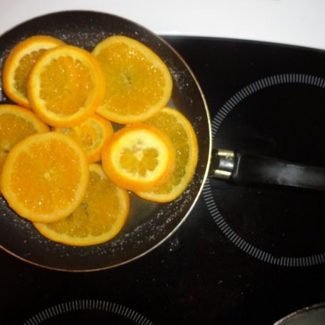 Krok 2 - Ciasto ryżowe z pomarańczami kandyzowanymi foto