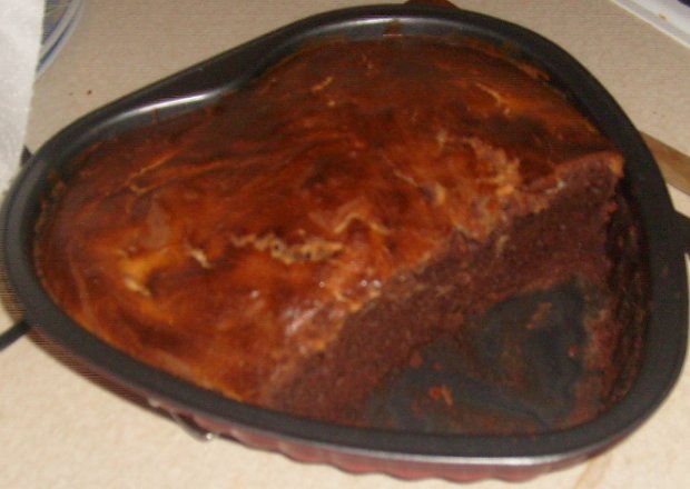 Fotografia przedstawiająca Ciasto serkowo-kakaowe