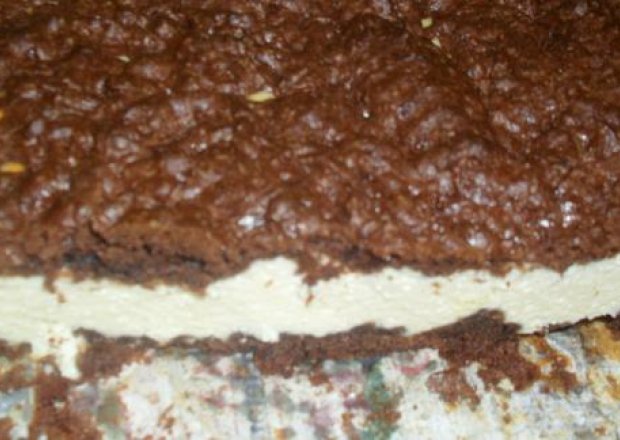 Fotografia przedstawiająca Ciasto sernik z kakaem
