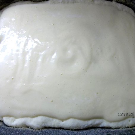 Krok 4 - ciasto serowe z konfiturą foto