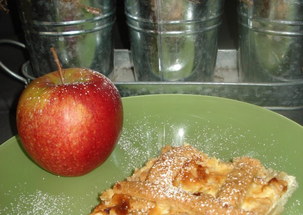 Fotografia przedstawiająca Ciasto serowo- jabłkowe