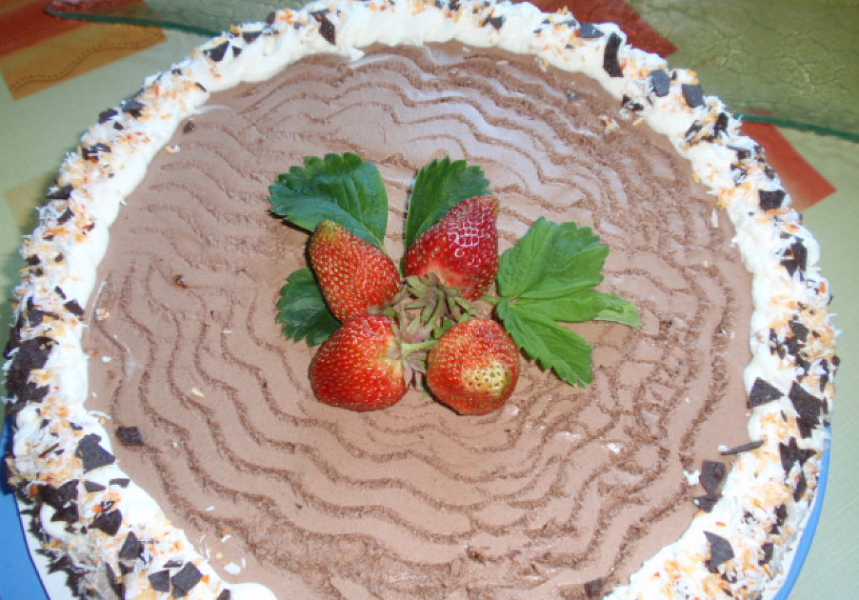 Ciasto śmietankowo czekoladowe foto