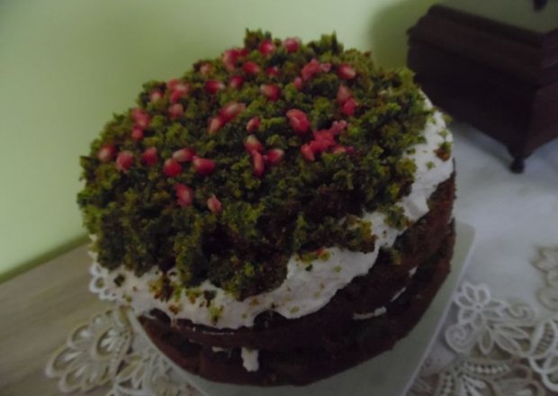 Fotografia przedstawiająca ciasto szpinkowe leśny mech