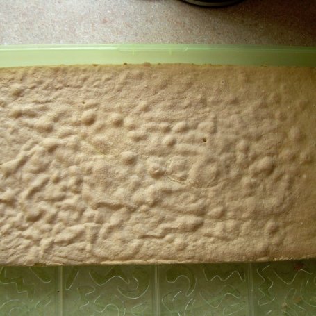 Krok 1 - Ciasto truskawkowe z bitą śmietaną foto