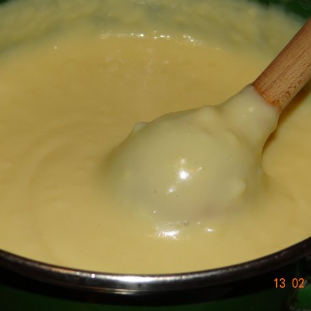 Krok 4 - Ciasto walentynkowe z truskawkami foto