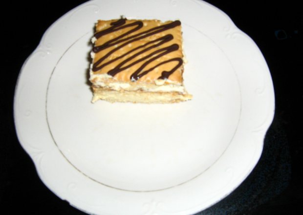 Fotografia przedstawiająca Ciasto z 6 warstwami