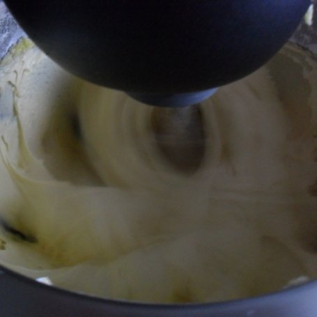 Krok 1 - Ciasto z agrestem foto