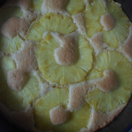 Krok 9 - Ciasto z ananasem i kokosem foto