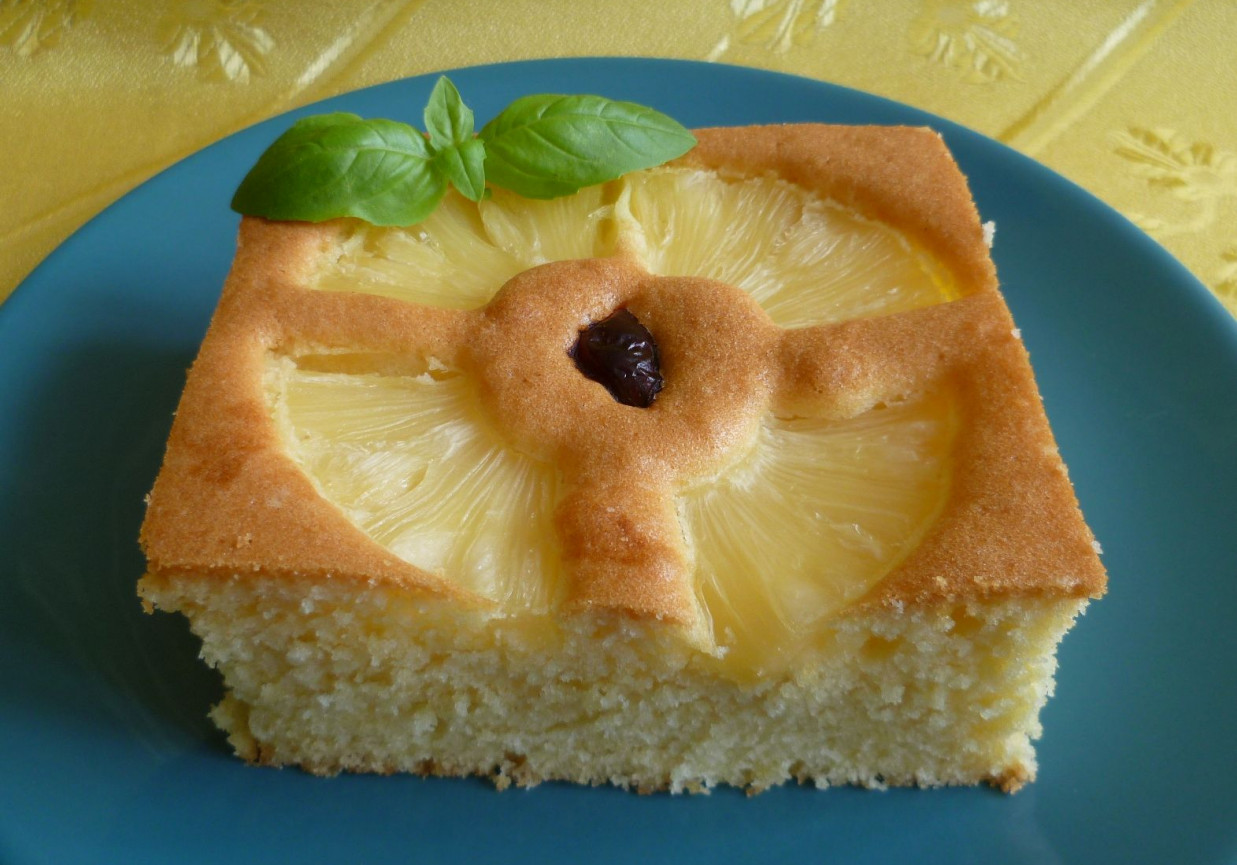 Ciasto z ananasem  foto