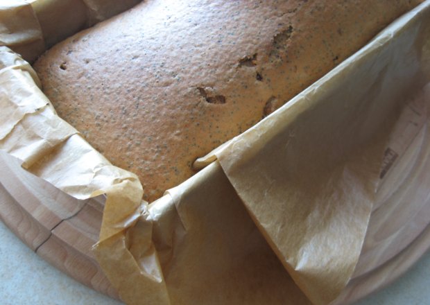 Fotografia przedstawiająca Ciasto z białek z makiem
