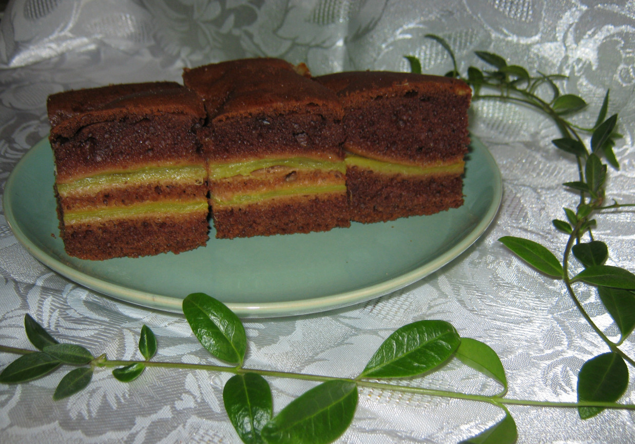 Ciasto z cynamonową nutką i rabarbarem foto