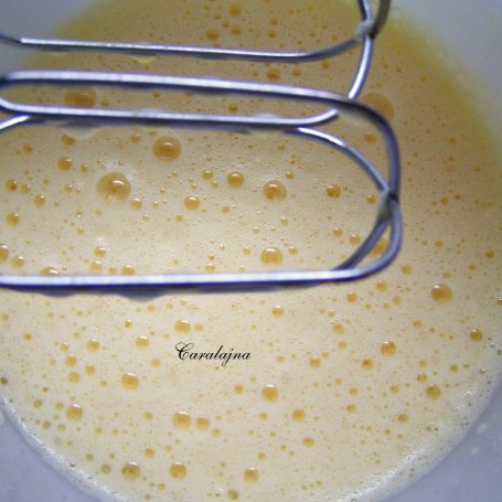 Krok 2 - ciasto z czekolady i nerkowców foto