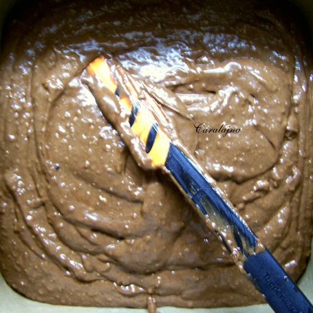 Krok 6 - ciasto z czekolady i nerkowców foto