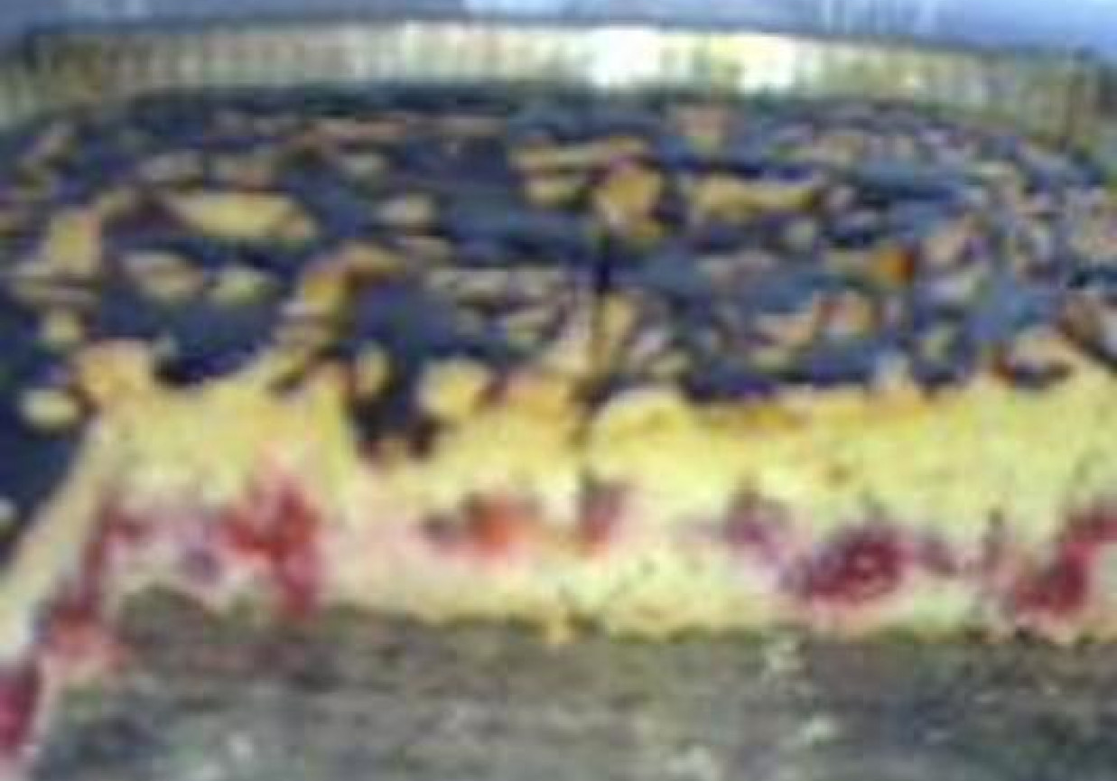Ciasto z czerwonym agrestem i polewą foto