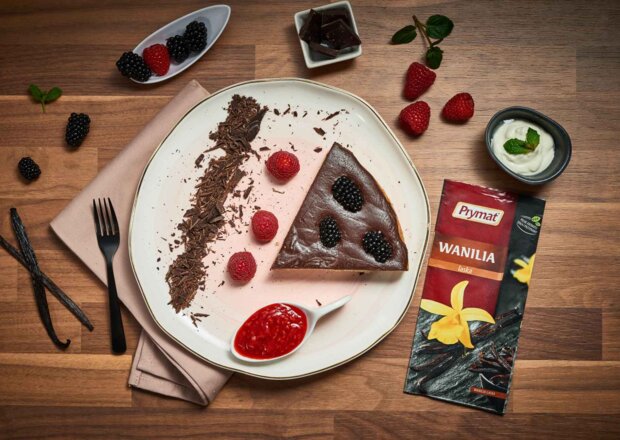 Brownie na kruchym cieście z jeżynami? Sprawdźcie przepis na dzisiejszy deser! foto