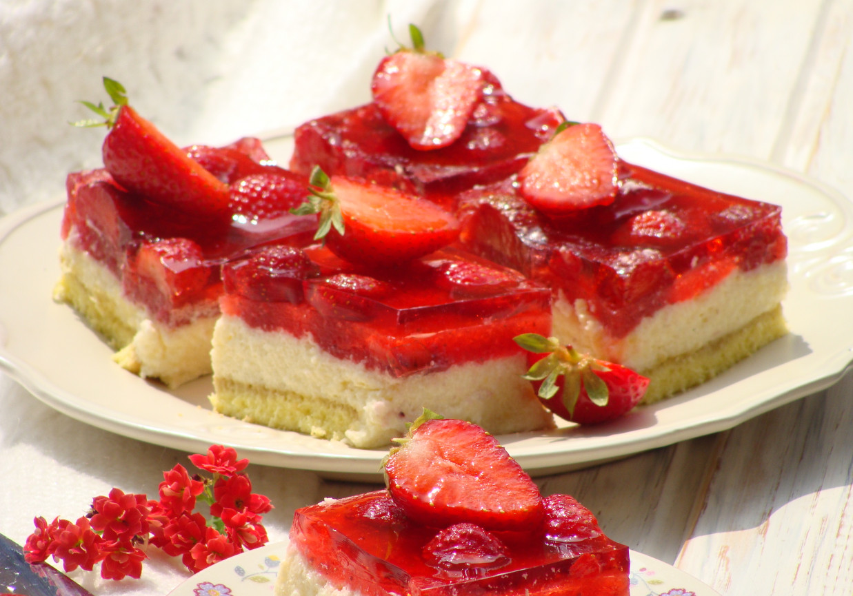 Ciasto z grysikowym kremem foto