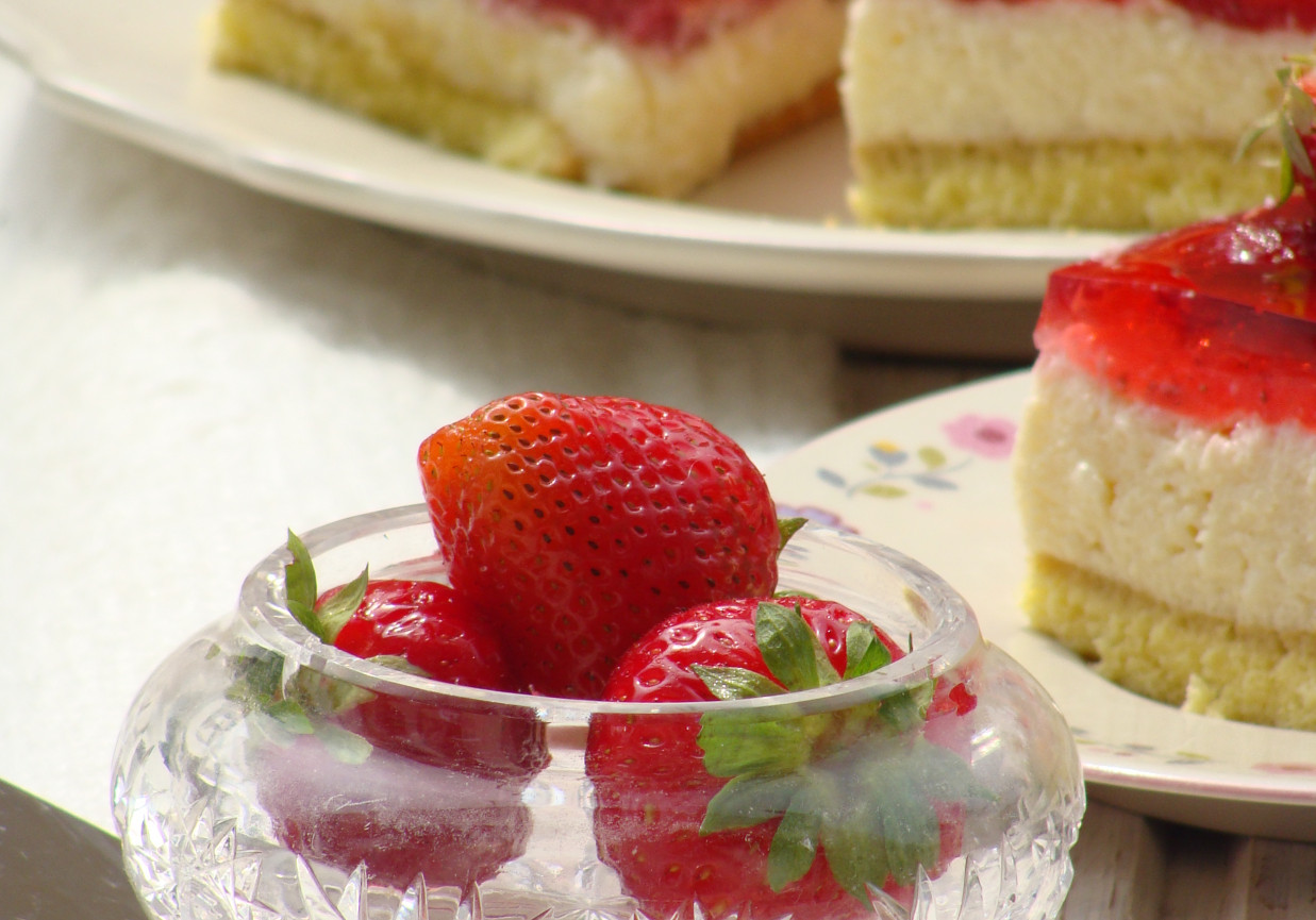 Ciasto z grysikowym kremem foto